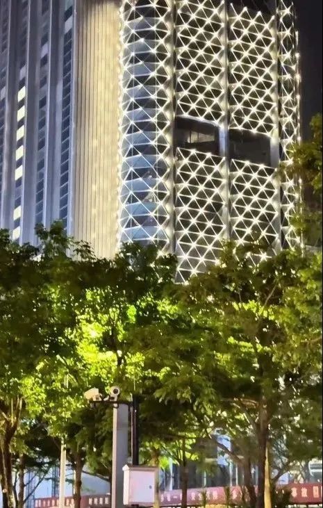 速速查 388米，正式亮灯！新地标来了→